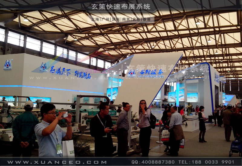 开展当日,展台搭建实体图